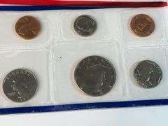 (2) 1988 and 1989 Uncirculated Mint Set