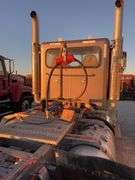 2015 Peterbilt 389 showing 53,258 mi, 8,978 hrs- runs