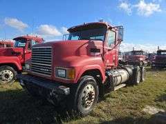 2013 Mack CHU613 showing 119,268 mi, 8,805 hrs- runs