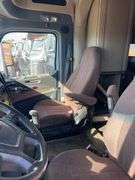 2015 Peterbilt 579 showing 416,100 mi, 22,250 hrs - runs