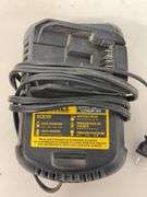 DeWalt cordless drill driver and impact driver w/ battery charger - works