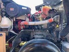 2015 International 9900 showing 218,605 mi, 6,078 hrs- runs