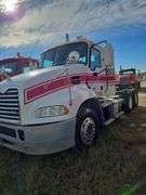 2014 Mack CHU613 showing 498,610 mi, 11,275 hrs - runs