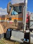 2015 International 9900 showing 218,605 mi, 6,078 hrs- runs