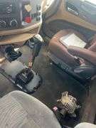 2015 Peterbilt 579 507,402 mi, hrs unknown- doesn't run