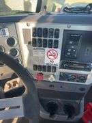 2013 Mack CXU613 showing 402,711 mi, 8,428 hrs- doesn't run