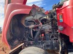 2012 Mack CHU613 showing 39,668 mi, 4,939 hrs - runs