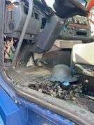 2010 Volvo VN showing 175,079 mi, hrs unknown - doesn't run