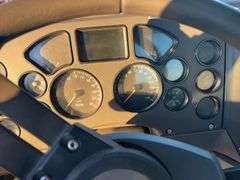 2014 Mack CXU613 showing 665,241, 14,352 hrs- runs