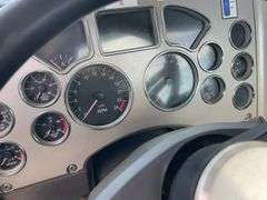 2012 Mack CXU613 showing 701,487 mi, 15,325 hrs - runs