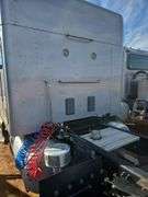 2015 Peterbilt 579 showing 416,100 mi, 22,250 hrs - runs