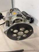 Porter cable 690LR heavy duty electric router - works