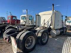 2008 Mack CXU613 showing 529,582 mi, 12,274 hrs- runs