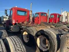 2007 Mack CHU613 showing 38,067 mi, 13,851 hrs- runs