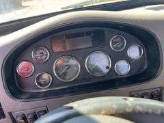 2018 Peterbilt PB348 showing 35,437 mi, 6,164 hrs - runs