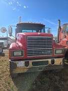 2011 Mack CHU613 showing 558,544 mi, 16,894 hrs- runs
