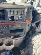 2010 Volvo VN showing 175,079 mi, hrs unknown - doesn't run