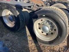 2011 Mack CHU613 showing 558,544 mi, 16,894 hrs- runs