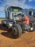 2014 Peterbilt miles & hrs unknown - doesn't run