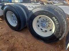 2012 Peterbilt 388 showing 48,817 mi, 9,224 hrs - runs