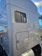 2015 Peterbilt 579 showing 453,390 mi, 22,671 hrs - runs