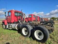 2013 Mack CHU613 miles & hrs unknown- doesn't run