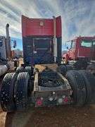 2003 Volvo showing 862,463 & 82,463 mi, 3,909 hrs - doesn't run