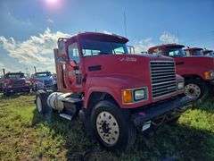 2013 Mack CHU613 miles & hrs unknown- doesn't run
