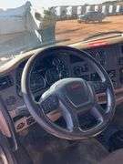 2015 Peterbilt 579 showing 416,100 mi, 22,250 hrs - runs