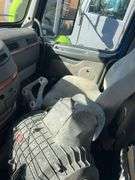 2010 Volvo VN showing 175,079 mi, hrs unknown - doesn't run