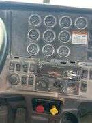 2015 Peterbilt 389 showing 20,400 mi, hrs unknown - doesn't run