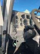 2013 Mack CXU613 showing 402,711 mi, 8,428 hrs- doesn't run