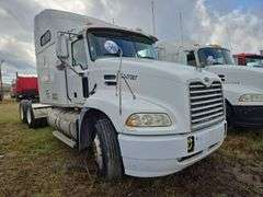 2007 Mack CXN613 565,498 mi, 10,366 hrs- doesn't run