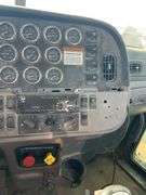 2015 Peterbilt 389 showing 20,400 mi, hrs unknown - doesn't run