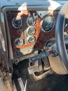 2015 International 9900 showing 218,605 mi, 6,078 hrs- runs