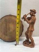 PIED PIPER OF HAMELIN CARVED FIGURINE AND PLATE.  GERMAN ORIGIN