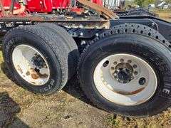 2007 Mack CHN613 showing 55,977 mi, 15,504 hrs- doesn't run