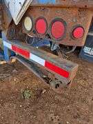 2010 Volvo VN showing 175,079 mi, hrs unknown - doesn't run