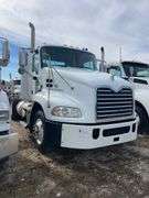 2012 Mack CXU613 showing 701,487 mi, 15,325 hrs - runs