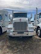 2019 Kenworth T8 showing 17,891 mi, 3,432 hrs - runs