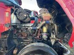 2011 Mack CHU613 showing 558,544 mi, 16,894 hrs- runs