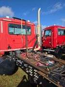 2007 Mack CHN613 showing 55,977 mi, 15,504 hrs- doesn't run