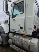 2007 Mack CTP713 showing 47,533 mi, 9999 hrs - runs