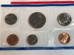 (2) 1984, 1985 Uncirculated Mint Sets