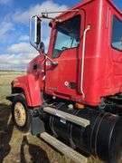 2008 Mack CHU613 showing 61,140 mi, 9,011 hrs- runs