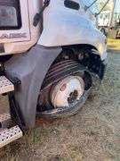 2013 Mack CXU613 showing 402,711 mi, 8,428 hrs- doesn't run