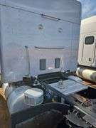 2015 Peterbilt 579 showing 453,390 mi, 22,671 hrs - runs