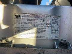 2011 Mack CHU613 showing 558,544 mi, 16,894 hrs- runs