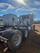 2014 Peterbilt miles & hrs unknown - doesn't run