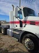 2014 Mack CXU613 showing 665,241, 14,352 hrs- runs